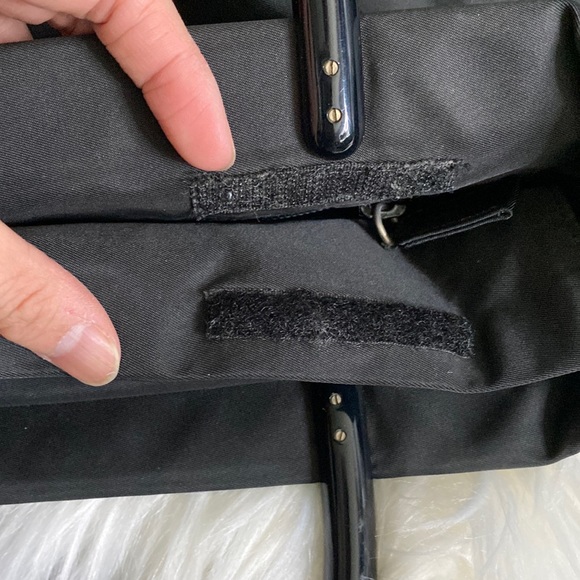 Prada - Picture 4 of 11